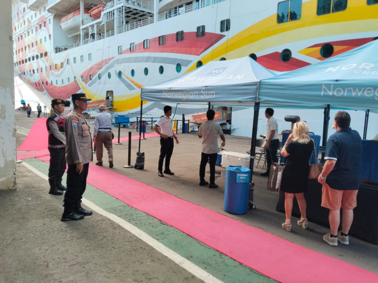 Polres Pelabuhan Tanjung Perak Optimalkan Pelayanan Arus Balik Jalur Laut