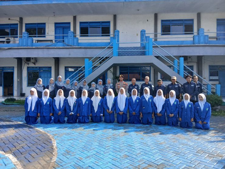 Polsek Krembung Ajak Pelajar Jadi Agen Perubahan Cegah Kenakalan Remaja