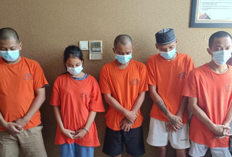 Polisi Berhasil Ungkap Jaringan Narkoba di Gresik 5 Tersangka Diamankan