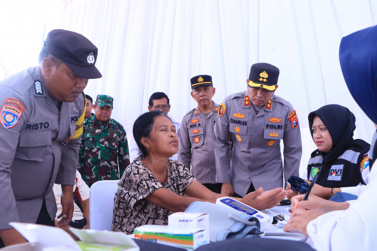 Polres Ngawi Gelar Bakti Kesehatan Gratis Warga Padas : Terima kasih Pak Polisi