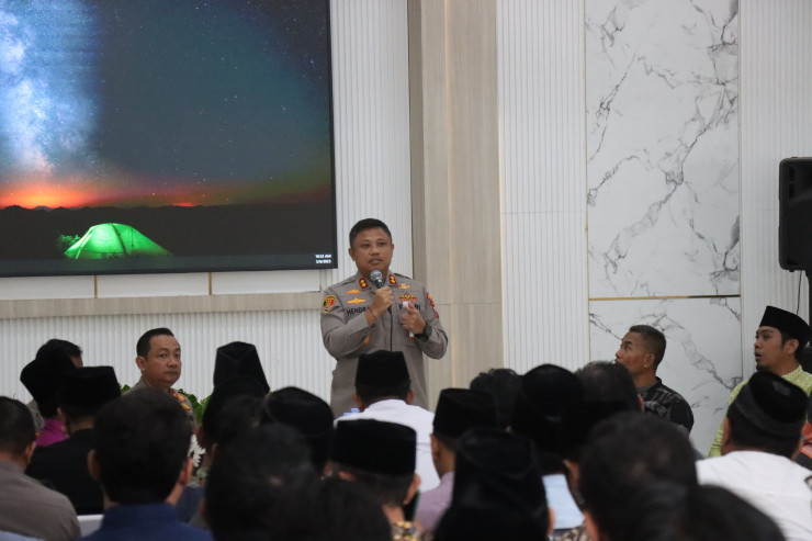 Kapolres Pamekasan Ajak Kades dan Lurah Jaga Kamtibmas dan Cegah Aksi Premanisme