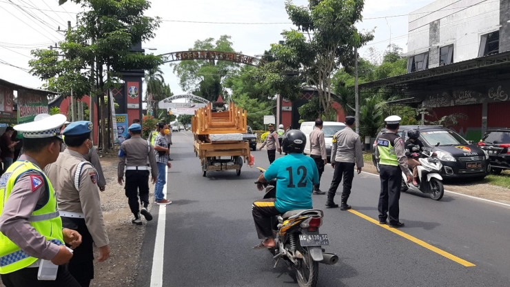 Antisipasi Gesekan, Polres Kediri Lakukan Penyekatan Antisipasi Simpatisan Pagar Nusa Menuju Nganjuk