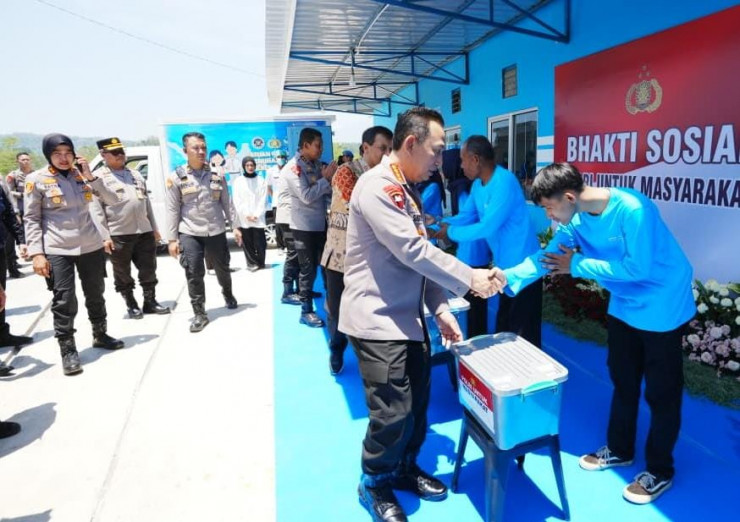 Polri Bangun 617 SPPG dan Salurkan 72 Ribu Ton Beras ke Masyarakat